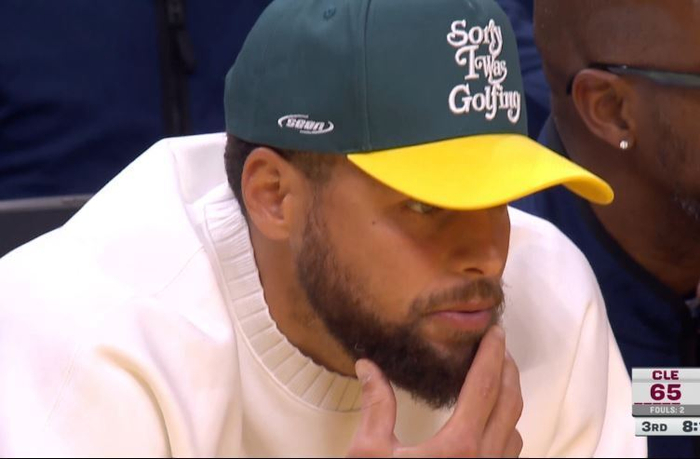 库里缺席比赛戴高尔夫帽引热议